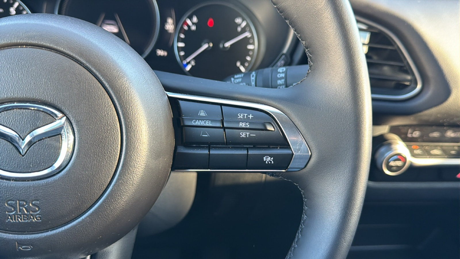 Certified 2025 MAZDA CX-30 AWD 2.5 S w/ Select Sport Pkg image 19