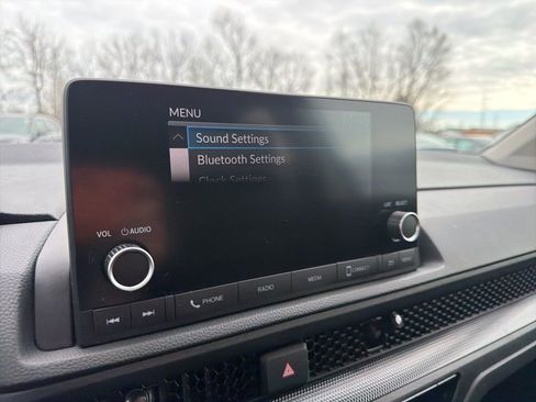 Certified 2023 Honda CR-V EX image 31