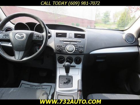 Used 2010 MAZDA MAZDA3 i Touring image 17