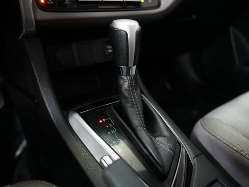 Used 2019 Toyota Corolla LE w/ Carpet Mat Package (TMS) image 24