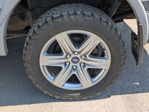 Used 2019 Ford F150 XLT w/ Equipment Group 302A Luxury AWD/4WD image 25