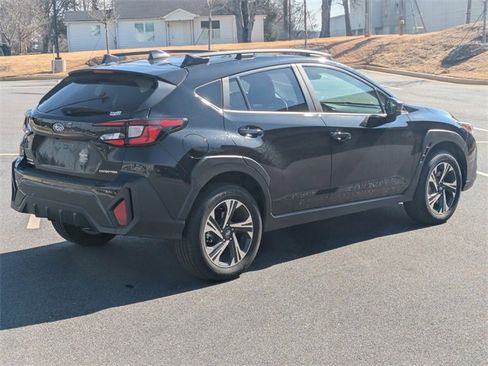 Used 2024 Subaru Crosstrek 2.0i Premium image 4