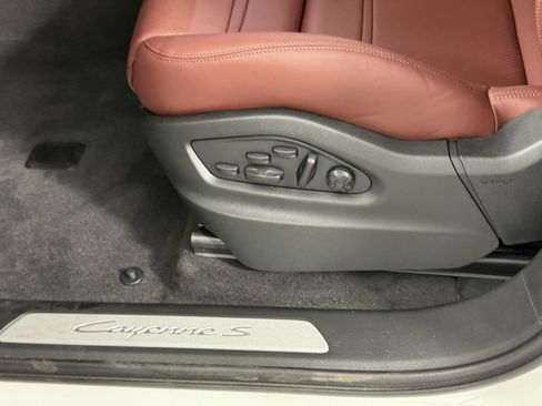 Certified 2026 Porsche Cayenne S AWD/4WD image 14