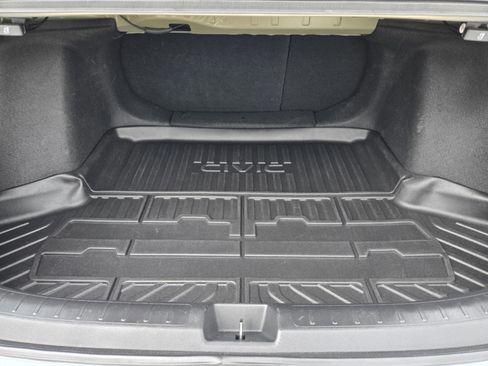 Used 2022 Honda Civic Touring image 31