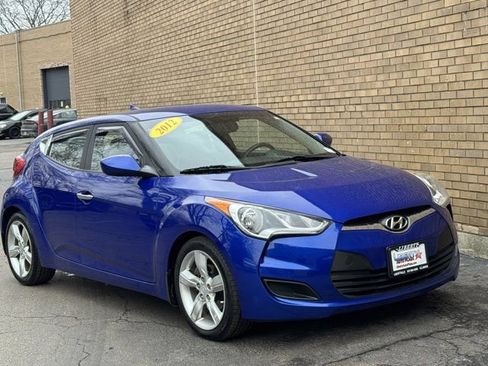 Used 2012 Hyundai Veloster image 2