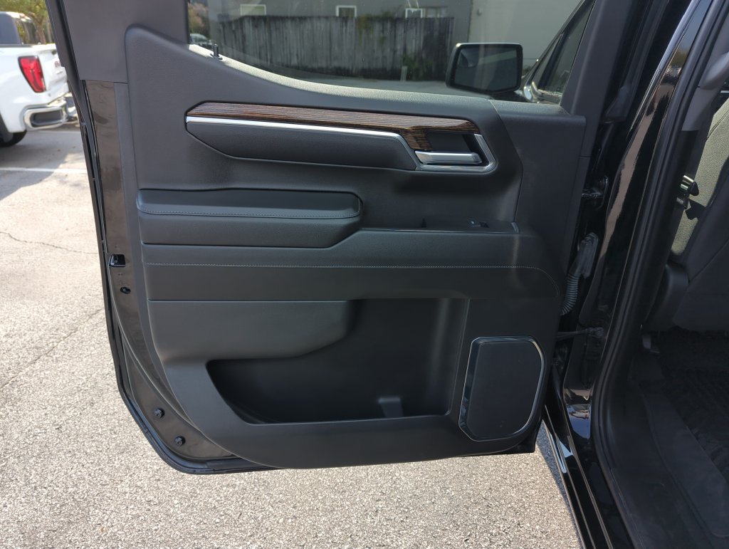 Used 2025 GMC Sierra 1500 Elevation RWD image 26