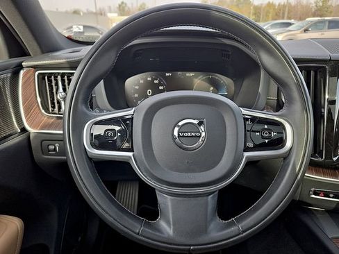 Used 2020 Volvo XC60 T6 Inscription w/ Protection Package image 21