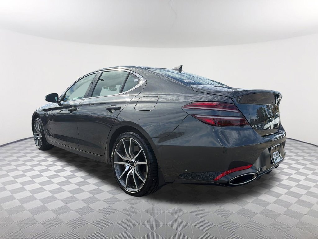 Used 2025 Genesis G70 2.5T RWD image 7