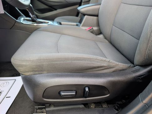 Used 2019 Chevrolet Cruze LT w/ LT Fleet Convenience Package image 9