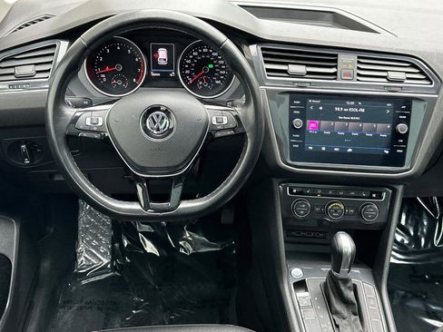 Used 2019 Volkswagen Tiguan S image 13