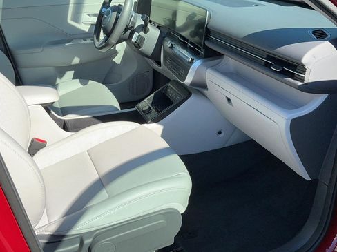 Certified 2024 Hyundai Kona Limited image 31