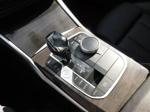 Used 2021 BMW 330e xDrive w/ Driving Assistance Package image 22