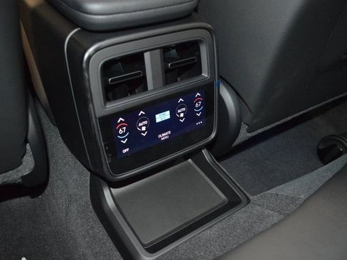 New 2026 Porsche Taycan RWD image 38