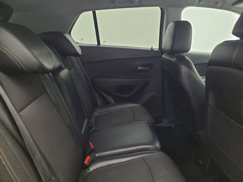 Used 2020 Chevrolet Trax LT w/ LT Convenience Package FWD image 19