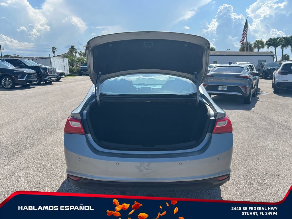Used 2025 Chevrolet Malibu LT FWD image 16