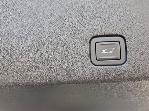 Certified 2024 Cadillac XT6 Premium Luxury w/ Platinum Package FWD image 26