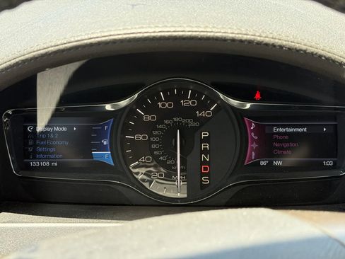 Used 2013 Lincoln MKX AWD image 13