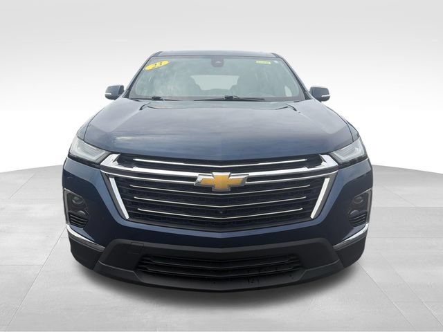 Used 2023 Chevrolet Traverse LT w/ Rear Camera Mirror Package AWD/4WD image 9