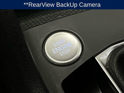 Used 2022 Volkswagen Taos SE image 14