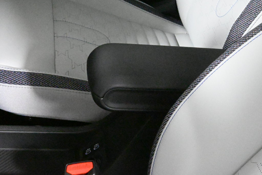 Certified 2025 MINI Cooper S FWD image 26