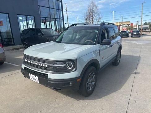 Used 2022 Ford Bronco Sport Badlands image 4