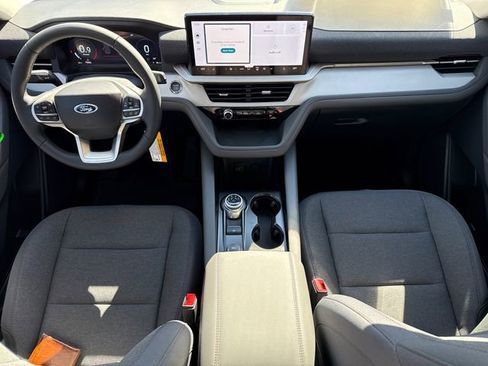 New 2026 Ford Explorer Active RWD image 11