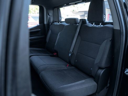 Used 2022 Chevrolet Silverado 1500 RST AWD/4WD image 15