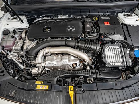 Certified 2026 Mercedes-Benz GLB 250 4MATIC image 41