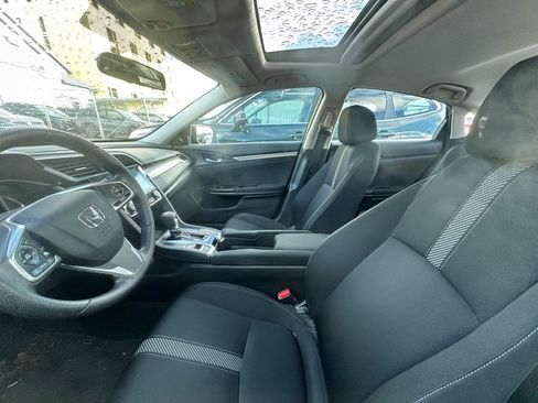 Used 2018 Honda Civic EX image 8