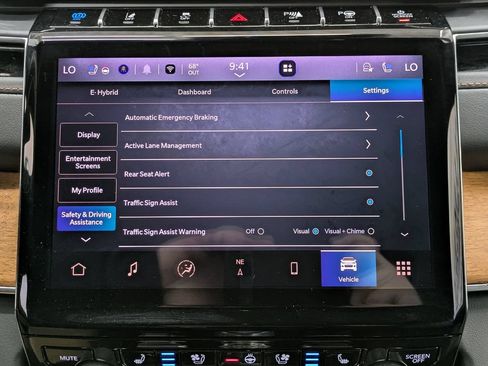 Used 2022 Jeep Grand Cherokee Summit AWD/4WD image 17