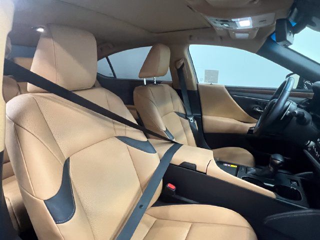 Certified 2025 Lexus ES 350 w/ Premium Package FWD image 11