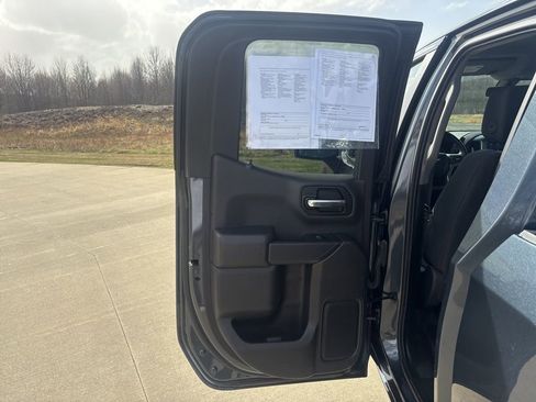 Used 2019 Chevrolet Silverado 1500 LT w/ All-Star Edition AWD/4WD image 37