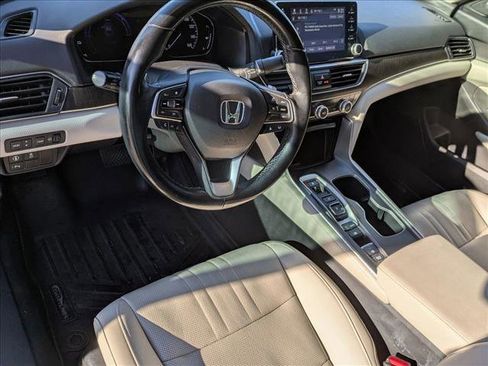 Used 2021 Honda Accord Touring image 10