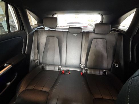 Used 2025 Mercedes-Benz GLA 250 image 39