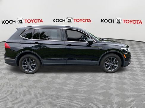 Used 2023 Volkswagen Tiguan SE AWD/4WD image 9