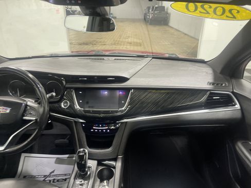 Used 2020 Cadillac XT6 Premium Luxury image 23