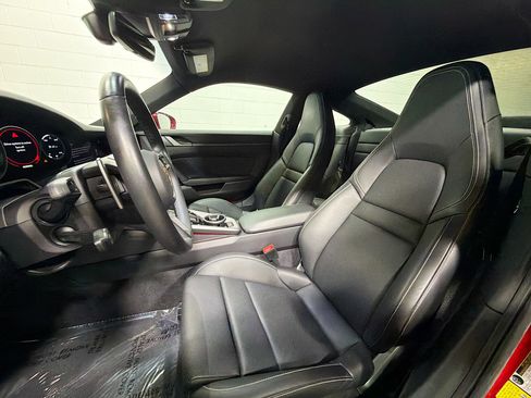 Used 2023 Porsche 911 Carrera image 5