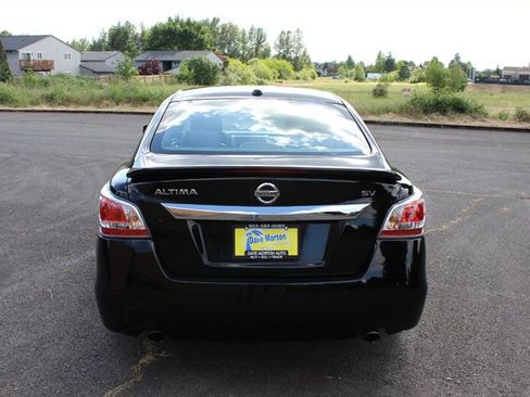 Used 2015 Nissan Altima 2.5 SV w/ Convenience Package FWD image 8