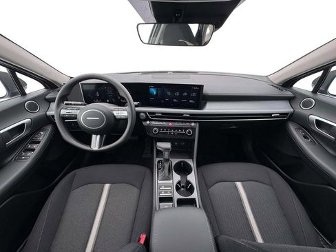 New 2026 Hyundai Sonata SE FWD image 14