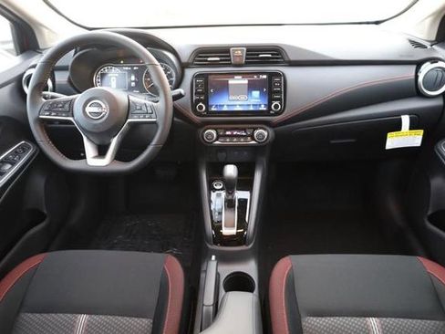 New 2025 Nissan Versa SR w/ Trunk Package image 21