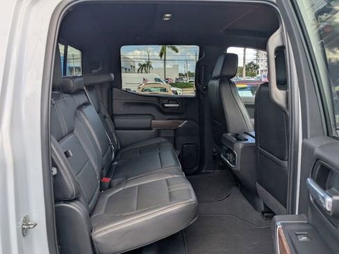 Used 2021 Chevrolet Silverado 1500 High Country w/ Technology Package AWD/4WD image 13