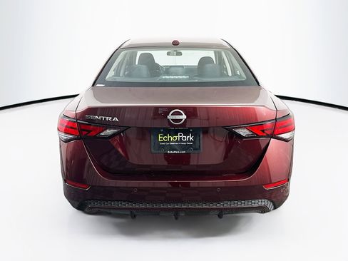 Used 2025 Nissan Sentra SV image 7
