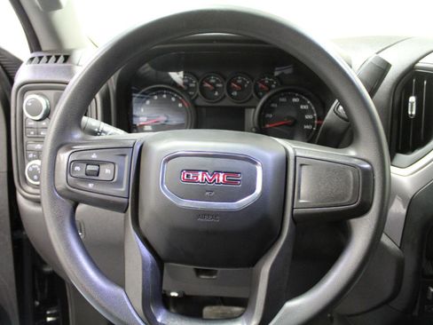 Used 2022 GMC Sierra 1500 Pro w/ Sierra Value Package image 8