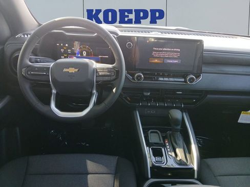 New 2026 Chevrolet Colorado W/T image 12