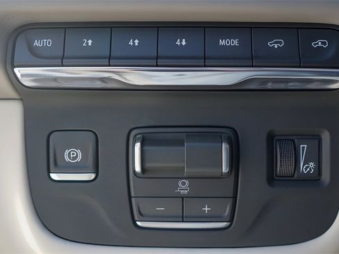 New 2026 Cadillac Escalade ESV Platinum Luxury image 15