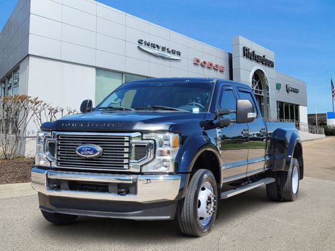 Used 2022 Ford F450 XLT w/ FX4 Off-Road Package AWD/4WD image 2