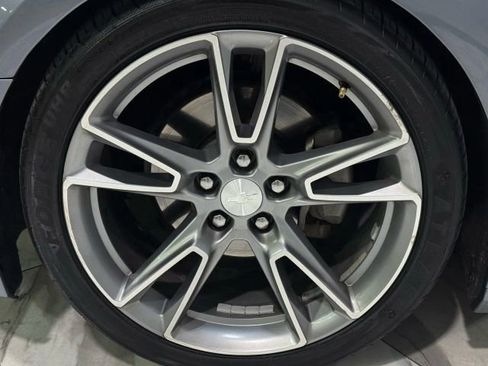 Used 2019 Chevrolet Camaro LT image 30