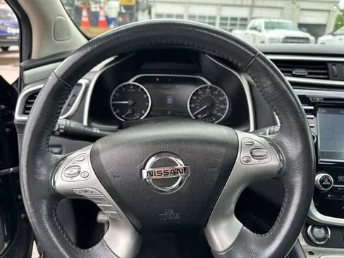 Used 2017 Nissan Murano SV w/ Premium Plus Package AWD/4WD image 11