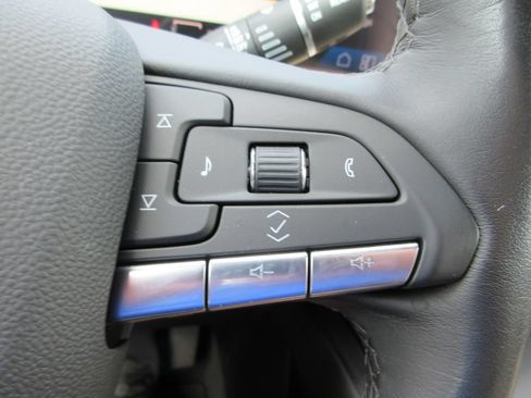 Certified 2024 Cadillac XT4 Luxury w/ Cold Weather Package FWD image 27