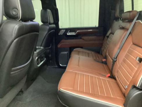 Used 2024 GMC Sierra 2500 Denali Ultimate image 31